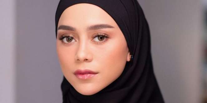 Pesona Lesti Kejora dalam Balutan Dress Peach Saat di Uzbekistan