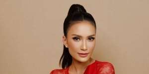 Potret Artika Sari Devi Makin Awet Muda Menjelang Usia 44 Tahun, Bikin ABG Minder!
