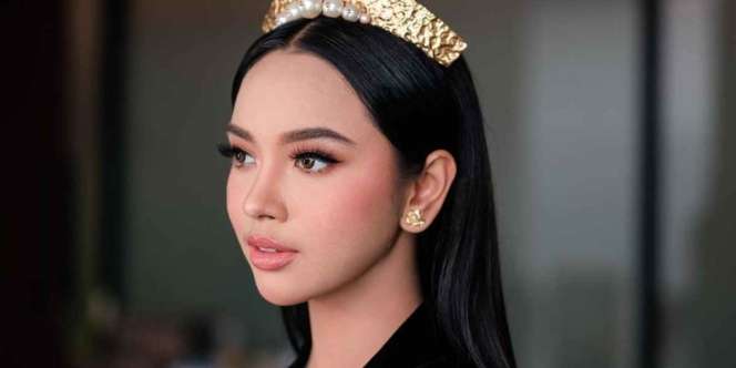 Tenun Lurik Berdesain Modern Lyodra, Curi Perhatian di Atas Panggung 