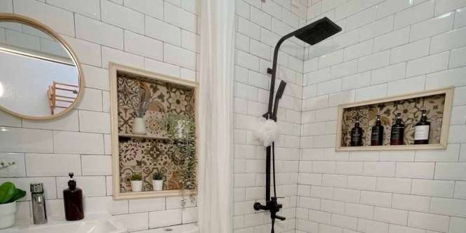Kamar Mandi Tampak Beda dengan Sentuhan Keramik Vintage 