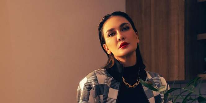 Bikin Heboh, Luna Maya Pamer Foto Perdana Bareng Maxime Bouttier