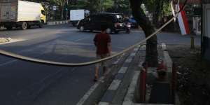 FOTO: Kabel Semrawut di Jakarta, Ngeri Lihatnya