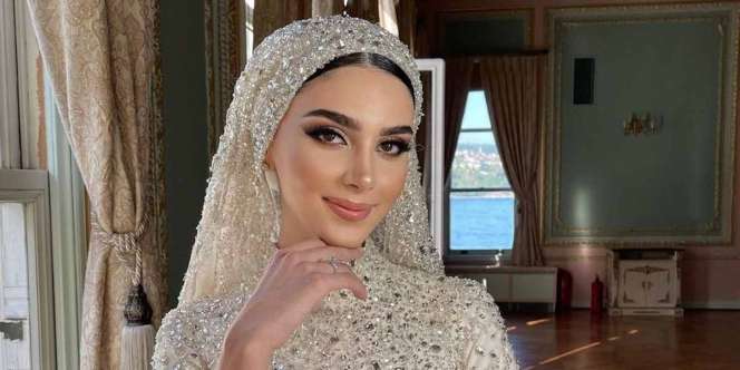 4 Look Memikat Pengantin Turki dengan Hijab Model Turban