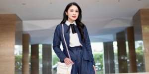 OOTD Sandra Dewi yang Kini Berusia 40 Tahun, Cantiknya Tak Luntur