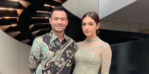 Mengintip 6 Potret Rumah Mewah Nabila Syakieb dengan 2 Pilar Besar, Punya Kolam Renang Pribadi Juga
