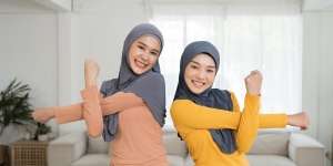 Hempaskan Gelambir di Lengan, Rutin Latihan Dumbell
