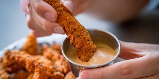 Saus Keju Mantap untuk Cocolan Ayam Crispy