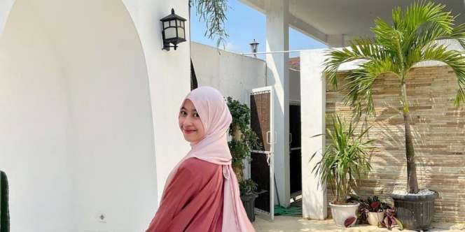 5 Potret Adiba Khanza Putri Umi Pipik yang Segera Dinikahi Pemain Sepak Bola Egy Maulana