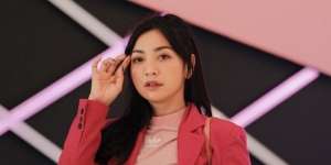 Dirias dengan Latte Makeup, Penampilan Hesti Beda Banget