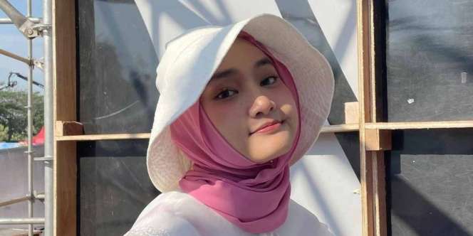 Cute Banget, Vintage Style Fatin Shidqia Lubis