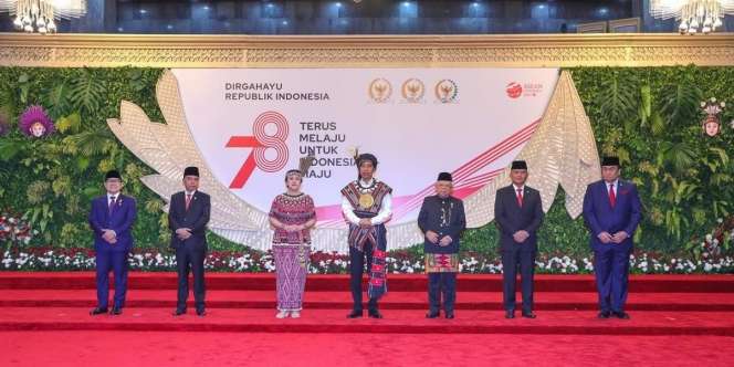 Mengenal Ruit Besai, Motif Sakral Baju Adat Dayak yang Dipakai Puan Maharani