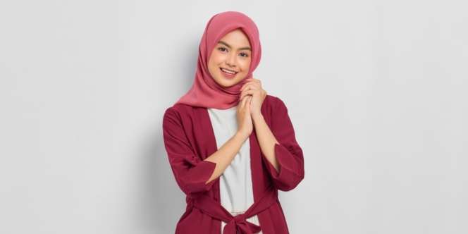 Tutorial Membuat Bibir Tampak Lebih Tebal dengan Ombre Lips