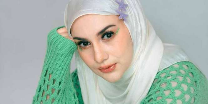 Pilihan Outfit Gemas Irish Bella Rayakan Kemerdekaan