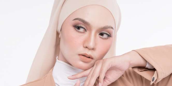 Bulu Mata Palsu Secure Tak Bakal Lepas, Coba Trik Ini