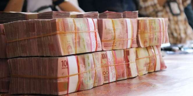 Bangun Tidur Langsung Kaya, Pria Ini Dapat Transferan Uang Rp1,3 Triliun