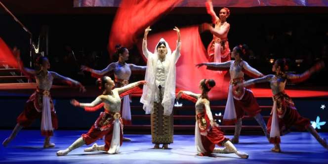 FOTO: Melihat Sejarah Indonesia Lewat Pagelaran Sabang Merauke 