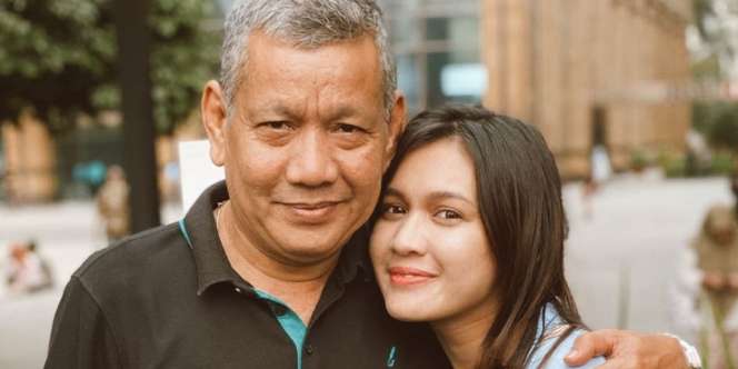 Ucapan Perpisahan Haru Dea Imut untuk Almarhum Ayah yang Meninggal Kemarin