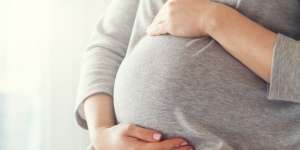 Kado Terindah! Wanita Ini Akhirnya Hamil setelah 9 Tahun Penantian dan 21 Kali Keguguran