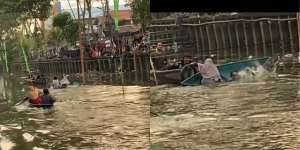 Begini Jadinya Kalau Penguasa Jalan Turun ke Air, Naik Perahu Ngebut Berujung Nyemplung Sungai
