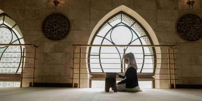 Ajarkan Anak Mengontrol Nafsu dengan Ucapan Basmallah