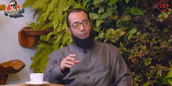 Ustaz Khalid Basalamah Sebut Oklin Fia Menista Agama, Tapi Tak Bisa Dihukum Secara Islam