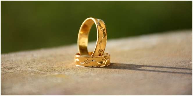 12 Arti Mimpi Memakai Cincin Emas di Jari Manis, Bisa Jadi Pertanda untuk Masa Depan