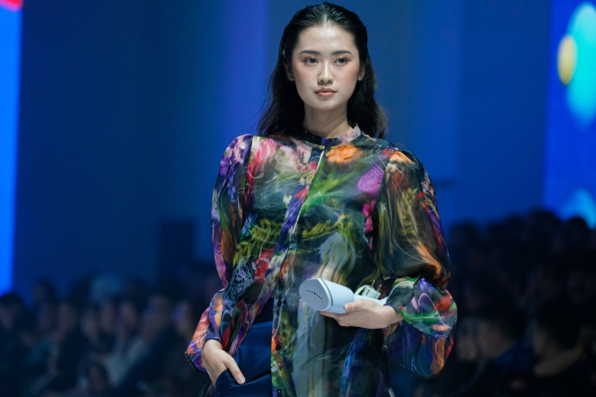 Philips Handheld Steamer 5000 Series: Si Kecil Mungil yang Bikin Gaya Makin Keren di JFW 2025!