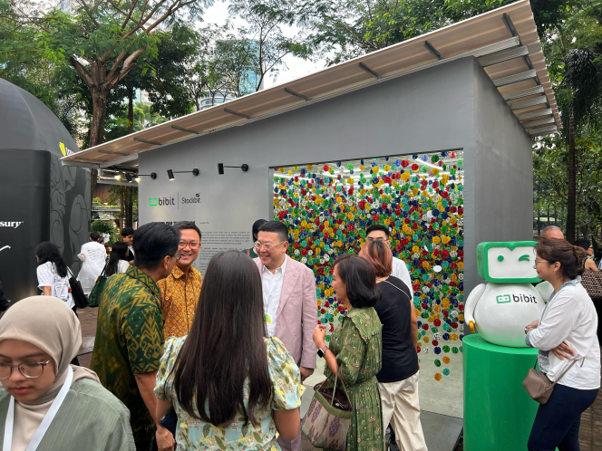 “Flower for the Future”: Ketika Investasi dan Seni Bertemu di Tengah Hutan Kota