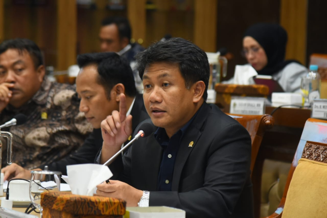 Bonnie Triyana: Penulisan Sejarah Tak Boleh Abaikan Fakta Kekerasan Seksual Tragedi 1998