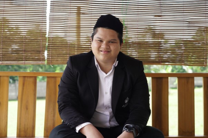 Tak Goyahkan Semangat Husein: Perjalanan Santri Yatim Menjaga Amanah 30 Juz