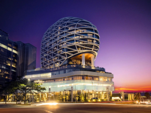 Lima Tahun JHL Collection: Menapaki Masa Depan Lewat “5TEPS TO THE FUTURE”