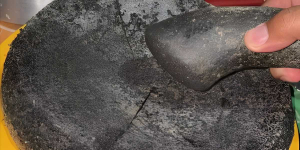 Maksud Hati Bikin Bolu Ketan Hitam, Hasilnya Malah Seperti Cobek Pecah