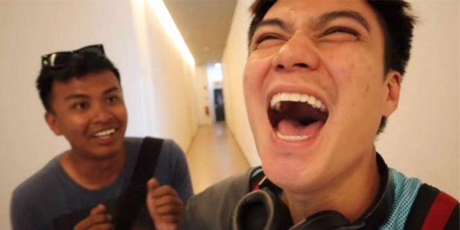5 Manfaat Tertawa Untuk Kesehatan Mental dan Jantung