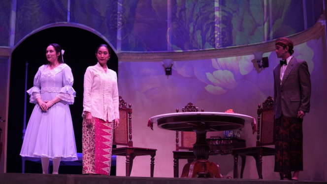 Kembali ke Panggung, ‘Bunga Penutup Abad’ Ajak Nostalgia 
