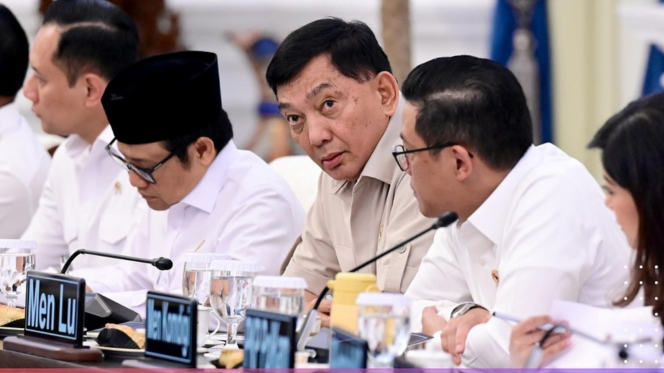 Menanti Babak Baru Kabinet: Sinyal Menkopolhukam Dirangkap, Akankah Panggung Politik Berubah?