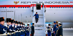 Langka! Presiden Prabowo Disambut Mobil Limousine Milik Kerajaan Belanda Saat Kunjungan Kenegaraan