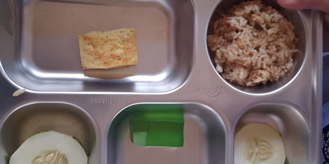 Penampakan Makan Bergizi Gratis Sebelum dan Sesudah Viral di SMPN 3 Jayapura
