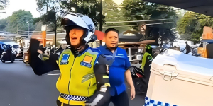 Sindiran Pedas Polisi Buat Pemotor yang Suka Lawan Arah dan Ditegur Malah Cuek