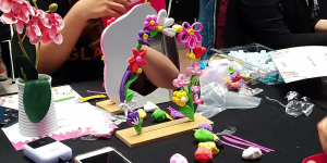 Keseruan DIY Mirror Clay Bareng GENDES di Campus Beauty Fair