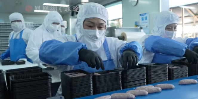 Pria Berpenghasilan Rp6,9 Miliar per Bulan Bangkrut, Kini Jualan Sosis