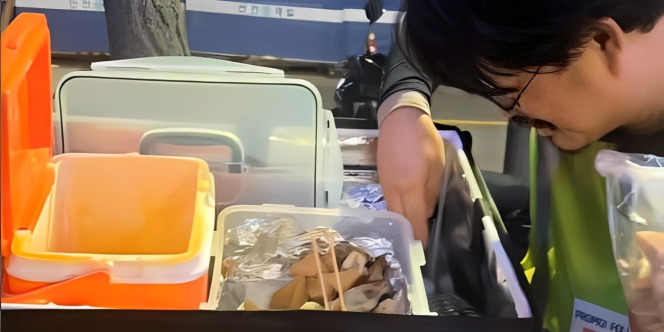 Orang Korea Dagang Cilok Keliling, Netizen: Kita `Jajah` Bangsa Lain Via Jajanan