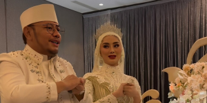 Walkot Tegal Selesai Akad Tepuk Sakinah Sambil Berdiri, Jokowi Sampai Tahan Tawa