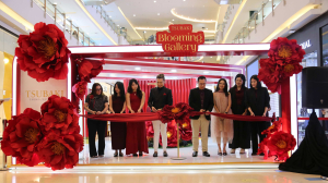 Merayakan Keanggunan dan Ekspresi Diri Perempuan Indonesia Lewat Tsubaki Blooming Gallery