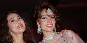 Potret Luna Maya dan Cinta Laura Jadi Artis Bollywood, Hits Banget!   