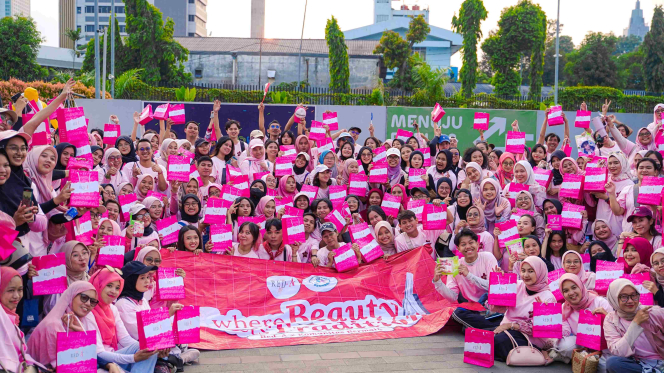 Red-A dan Komunitas Bermain Hadirkan Nostalgia Seru Lewat “Where Beauty Meets Tradition”