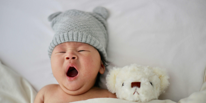 Mengenal Sindrom Kepala Datar Pada Bayi, Ini Penyebab dan Cara Mengatasinya