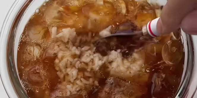 Tren Makan Nasi Pakai Americano di Korea, Penasaran Coba?