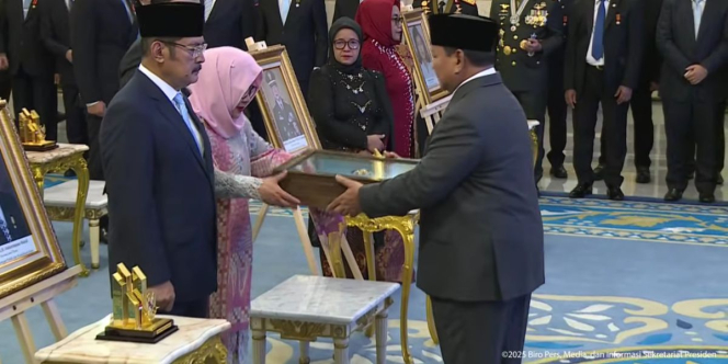 Daftar 10 Tokoh Penerima Gelar Pahlawan Nasional Baru dari Presiden Prabowo, Salah Satunya Mantan Presiden Soeharto
