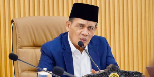 Wamenag Tegur Gus Elham yang Cium Anak Perempuan: Tidak Pantas!