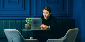 Waduh! Pegawai di 5 Bidang Pekerjaan Ini Terbanyak Jadi Sasaran Empuk Loker Abal-Abal